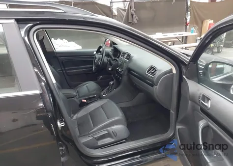 2014 Volkswagen Jetta Sportwagen 2.0L Tdi z USA, uszkodzony, nr VIN 3VWPL7AJ2EM608433